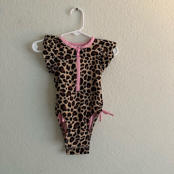 Baby clothes lightly used/ once or twice - Picture 9 of 12